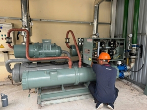 Lắp đặt Hitachi 80HP  nhà máy dầu trường An Phú Mỹ Bà Rịa