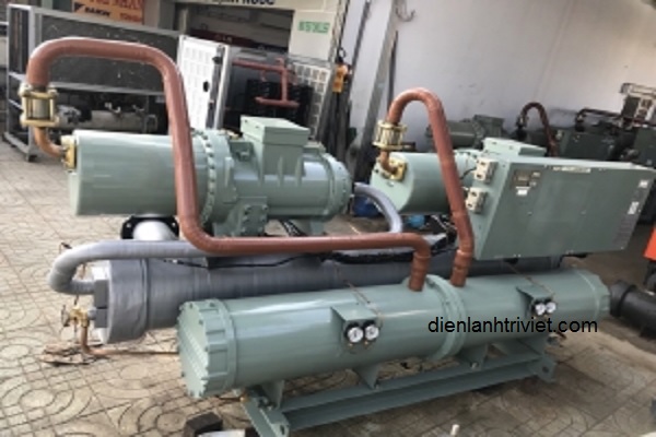 may-lam-lanh-nuoc-noi-dia-nhat-hitachi